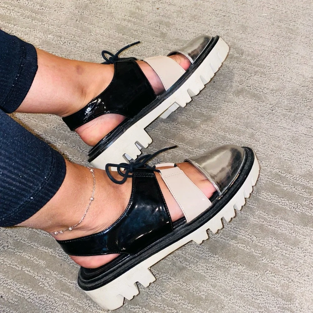 🆕Fashion leather sandals shoes - Picture 1 of 6